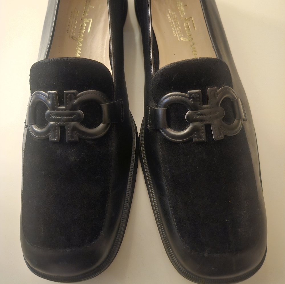 Salvatore Ferragamo Black Women's Loafers - Picture 3 of 8